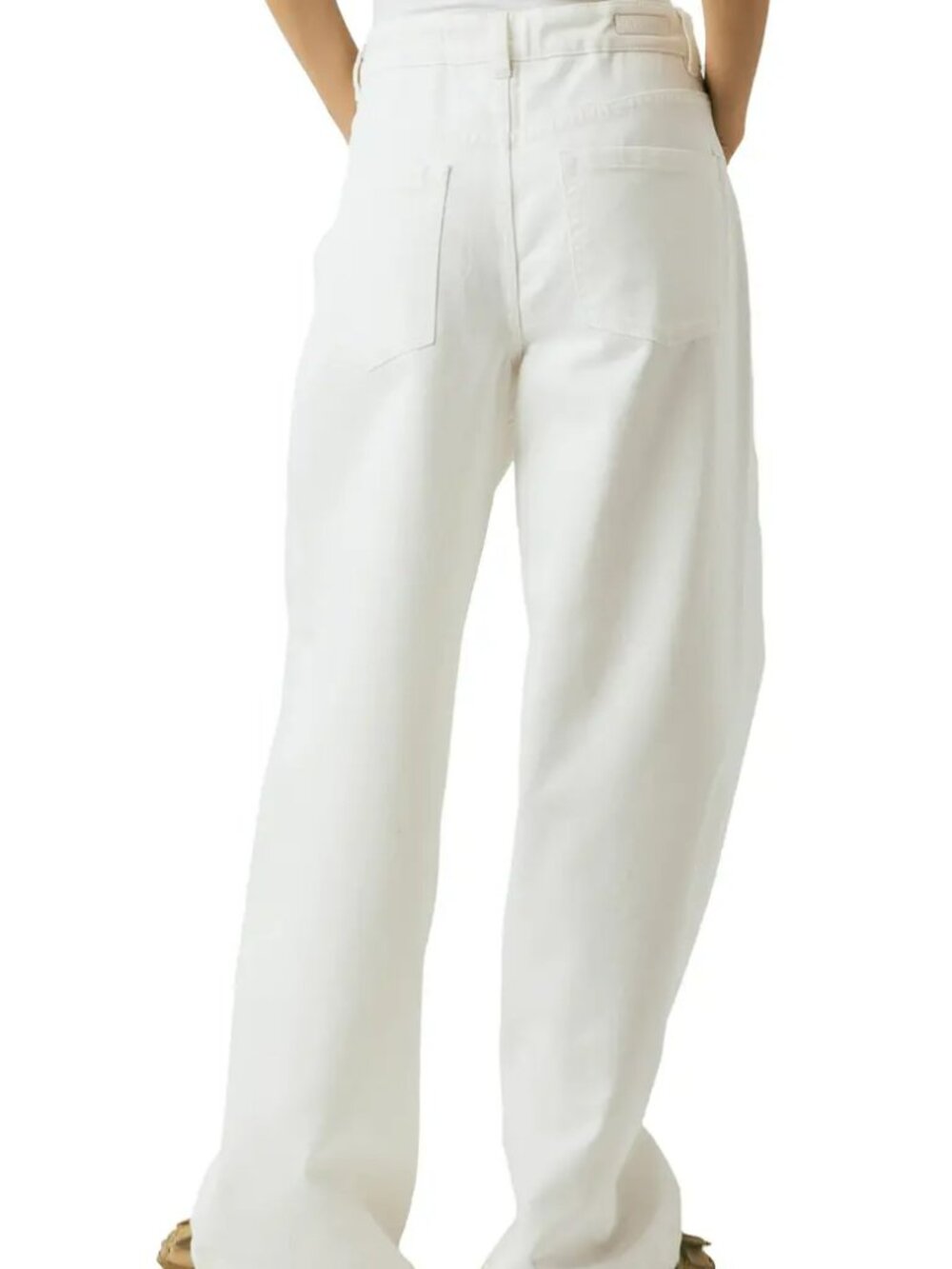 NEW! BLANK NYC WIDE LEG PUBLIC LIFE JEANS - Picture 3 of 8